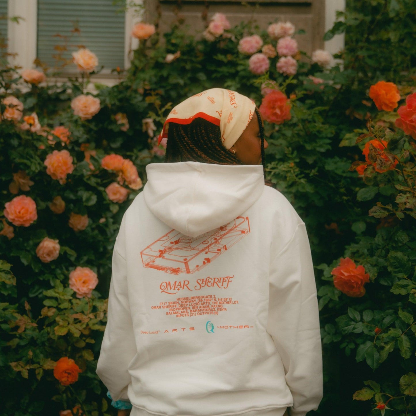 Input Hoodie | Hvit og oransje