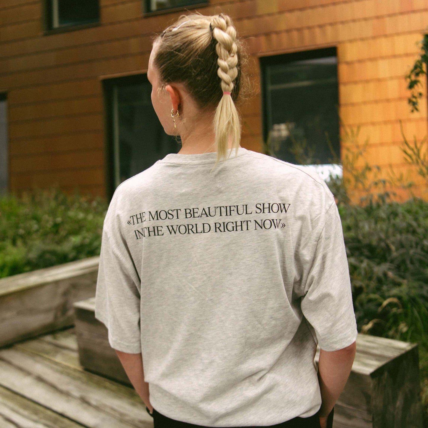 The Most Beautiful Tee | Grå